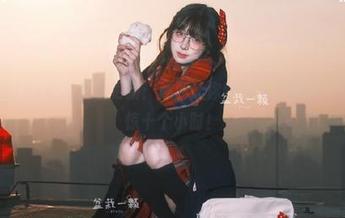 91吃瓜黑料更新：黑到让你怀疑人生的瓜，感觉要震惊十个小时！