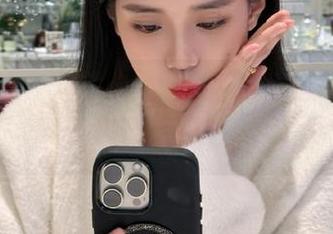 瓜田里走一遭，观看ccgg每日新鲜事儿。