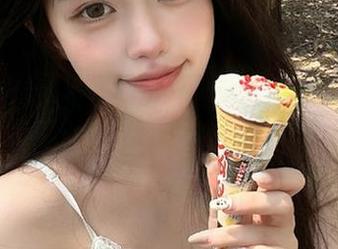 永久被震撼！娜娜竟然和明星擦肩而过的五一吃瓜！