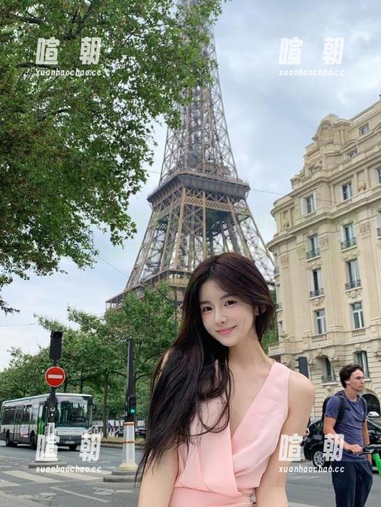 五一吃瓜 突然想问,五一吃瓜网站上的娜娜,是怎么做到如此自然又真实,难以抵挡的呀?