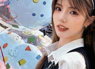 在安卓上追逐今日吃瓜911，偶尔有点小懵，哈哈哈。