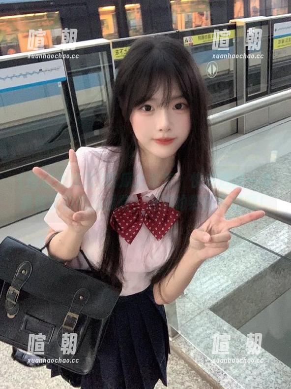 吃瓜大本营 吃瓜大本营:快来选择一条最佳实力吃瓜线路,满满的热搜入口啊!
