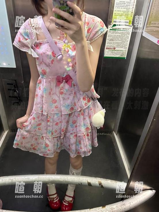 明星黑料 这次“明星黑料”发布的内容真的妙啊,摸着自己的心脏在看,太刺激了!