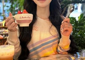 51黑料不打烊app，让我成为了无业游民，爱情、事业都在吃瓜里！