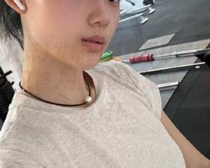 发布的黑料不打烊tttzzz入口，今天又被人推到风口浪尖，看看热闹真好！