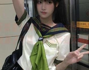 黑料正能量index传送门，夜猫子专属，瓜畅读到天亮！