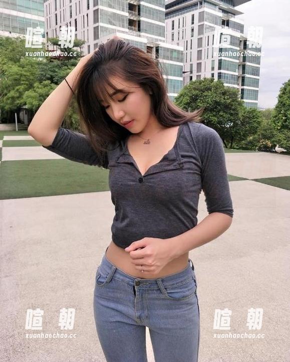 黑料社 这才是靠谱的黑料社!官网上的免费信息让人心里一阵窃喜。