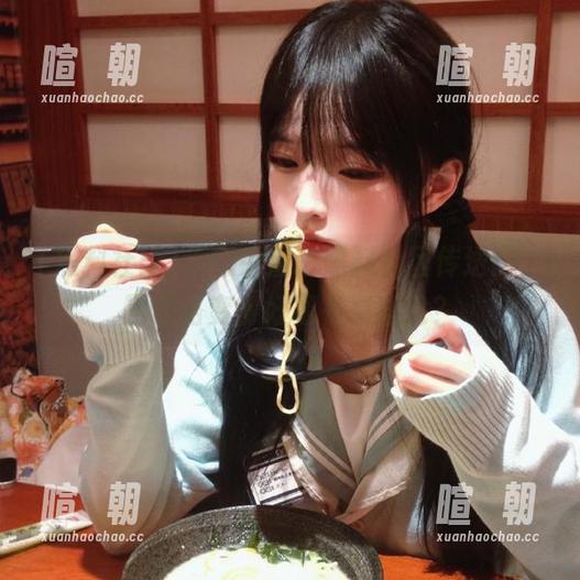 黑料社区 无意中溜进黑料社区传送门,回家路变得好像有点尴尬?