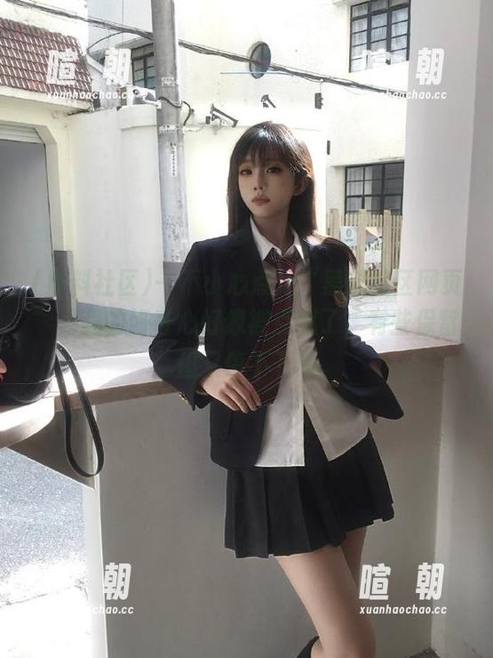黑料社区 一不小心点开“黑料社区网页”,我的好奇心好像被点燃了,有些保留,但又停不下来。